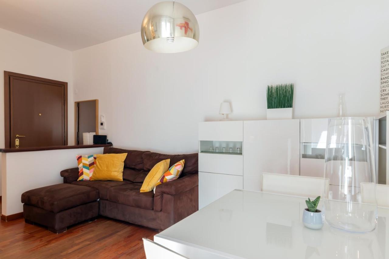 Terrace At 20 Minutes From Duomo - Homeunity ミラノ エクステリア 写真